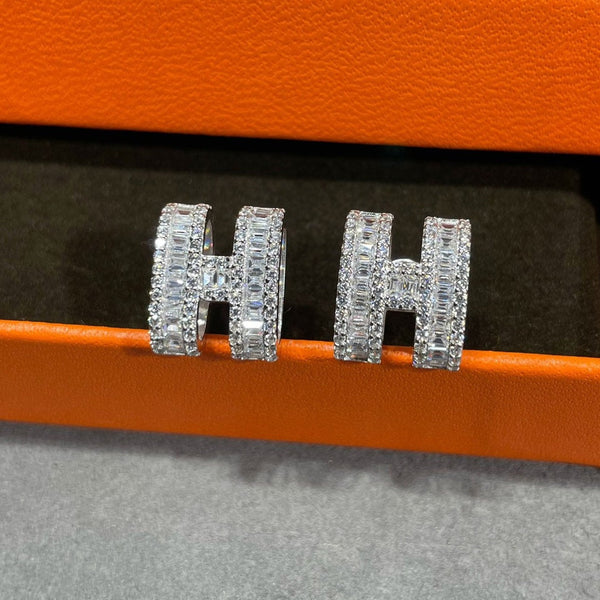ˇStreet JewelryˇH STUD EARRINGS WITH SILVER DIAMONDS